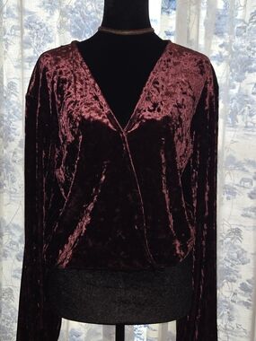 Velvet Wrangler Retro Long-Sleeve Top - Burgundy